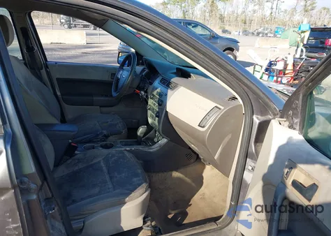 2010 Ford Focus Se z USA, uszkodzony, nr VIN 1FAHP3FN6AW286850